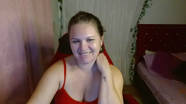 helenca43 online show from November 13, 2025, 8:51 am