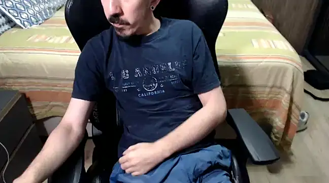 Snapshot of ViniBruv chatting on January 10, 2025, 9:10 pm ViniBruv online show from January 10, 2025, 9:10 pm