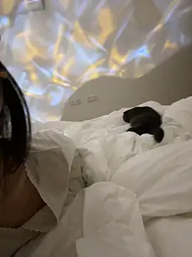 Snapshot of Sweet-Angel999 chatting on December 24, 2024, 9:33 pm Sweet-Angel999 online show from December 24, 2024, 9:33 pm