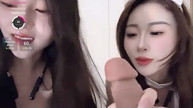 Snapshot of Sweet-Angel999 chatting on January 2, 2025, 2:46 pm Sweet-Angel999 online show from January 2, 2025, 2:46 pm