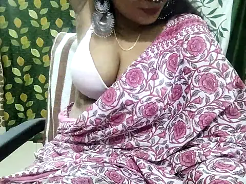 Snapshot of Aarvi_Arora chatting on March 22, 2025, 1:30 pm Aarvi Arora online show from March 22, 2025, 1:30 pm