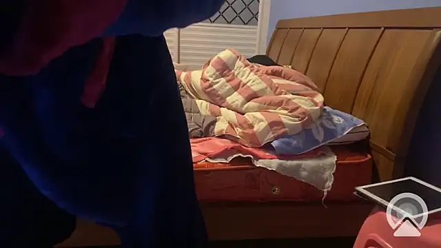 shuai321 online show from February 4, 2025, 4:18 pm