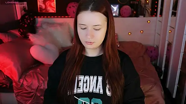 Lily Moonlight online show from February 10, 2026, 6:56 am