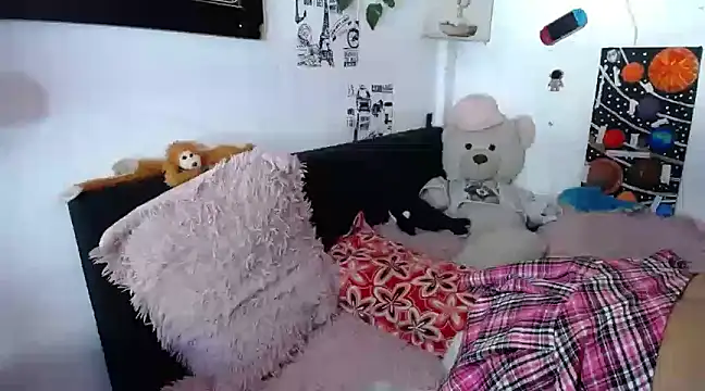 Snapshot of Dy_Hanna chatting on January 18, 2025, 3:05 pm Dy Hanna online show from January 18, 2025, 3:05 pm