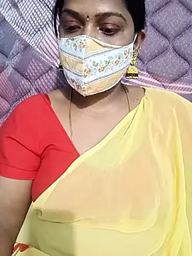 Snapshot of Renuma chatting on November 19, 2025, 4:23 am Renuma online show from November 19, 2025, 4:23 am