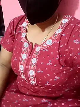 Snapshot of Renuma chatting on November 6, 2025, 12:14 am Renuma online show from November 6, 2025, 12:14 am