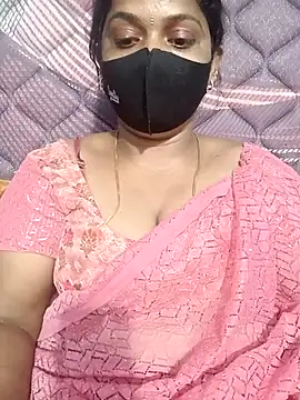 Snapshot of Renuma chatting on December 5, 2025, 12:48 pm Renuma online show from December 5, 2025, 12:48 pm