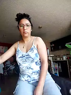 Snapshot of Im_Alma_ chatting on February 10, 2026, 8:52 pm Im Alma online show from February 10, 2026, 8:52 pm