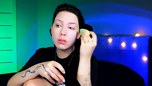 Stacy Gonzales  online show from February 7, 2025, 6:14 am