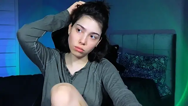 Stacy Gonzales  online show from April 19, 2026, 9:54 am