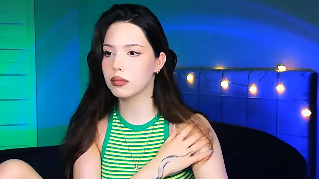 Stacy Gonzales  online show from March 13, 2025, 9:32 am