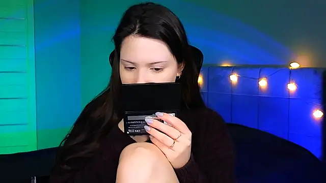 Stacy Gonzales  online show from February 19, 2025, 6:44 am