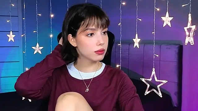 Stacy Gonzales  online show from October 30, 2025, 11:41 am