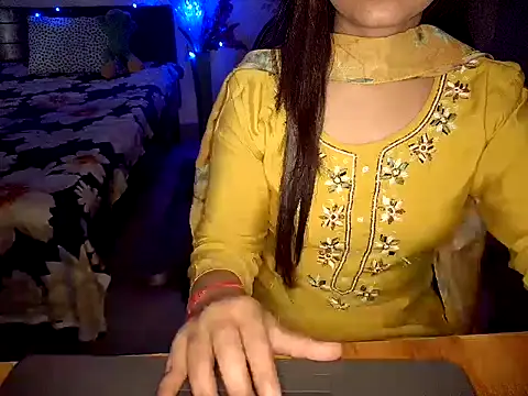 Snapshot of WildRuhi20 chatting on February 19, 2026, 5:26 am WildRuhi20 online show from February 19, 2026, 5:26 am