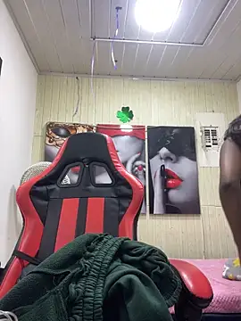 Snapshot of zendaya_wilson chatting on September 28, 2025, 3:24 am zendaya wilson online show from September 28, 2025, 3:24 am