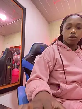 Snapshot of zendaya_wilson chatting on February 20, 2025, 4:07 am zendaya wilson online show from February 20, 2025, 4:07 am