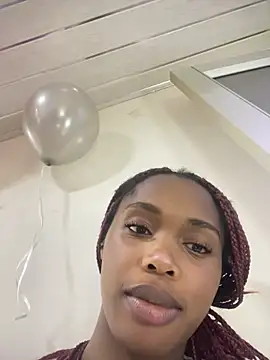 Snapshot of zendaya_wilson chatting on February 18, 2025, 5:20 am zendaya wilson online show from February 18, 2025, 5:20 am