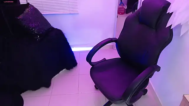 Snapshot of Mailywindsor chatting on November 5, 2025, 12:08 pm Mailywindsor online show from November 5, 2025, 12:08 pm