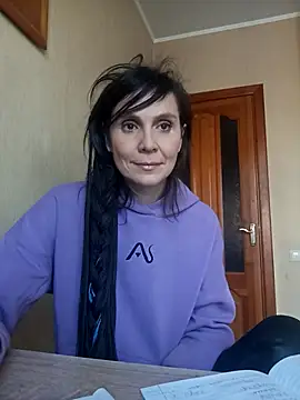 Snapshot of Francenia_lolis chatting on March 1, 2026, 11:32 am Francenia lolis online show from March 1, 2026, 11:32 am