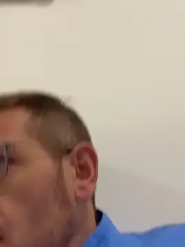 adrian90bi11 online show from March 25, 2026, 10:58 am