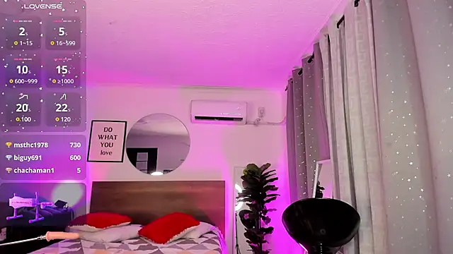 Snapshot of valery_yepes chatting on March 13, 2025, 2:55 pm valery yepes online show from March 13, 2025, 2:55 pm