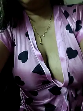 Snapshot of Madhavi_mishra chatting on October 28, 2025, 2:56 am Madhavi mishra online show from October 28, 2025, 2:56 am