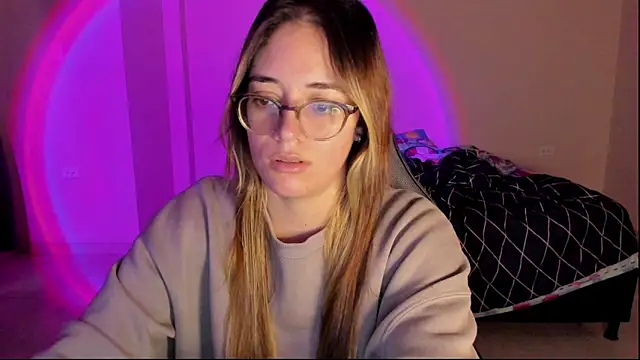 atenas 05  online show from November 11, 2025, 11:05 am