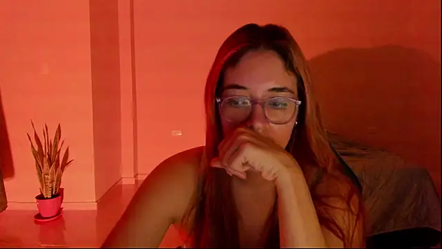 atenas 05  online show from February 16, 2026, 9:41 am