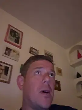 Snapshot of mrwright878787 chatting on February 8, 2025, 3:19 am mrwright878787 online show from February 8, 2025, 3:19 am