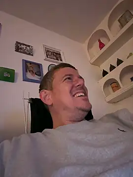 Snapshot of mrwright878787 chatting on December 8, 2024, 3:29 am mrwright878787 online show from December 8, 2024, 3:29 am