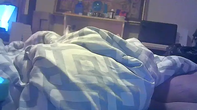 Snapshot of DI4MOND_FIR3 chatting on December 3, 2025, 8:14 am DI4MOND FIR3 online show from December 3, 2025, 8:14 am