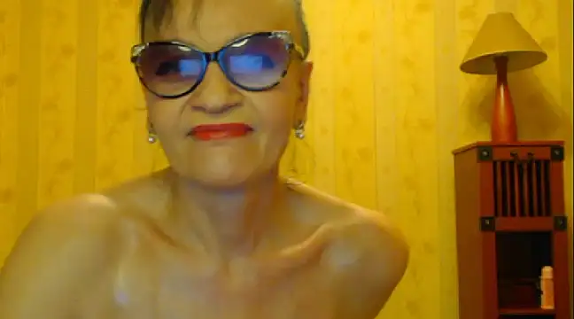 Snapshot of Valentina3859 chatting on March 11, 2025, 8:19 am Valentina3859 online show from March 11, 2025, 8:19 am