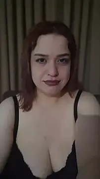 Snapshot of cansuozell chatting on June 10, 2026, 7:15 pm cansuozell online show from June 10, 2026, 7:15 pm