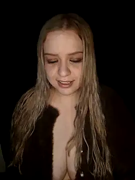 cansuozell online show from October 20, 2025, 7:36 pm