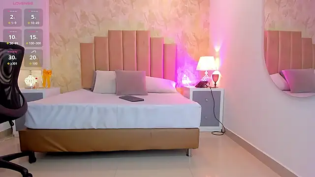  Peach1  online show from November 12, 2025, 2:21 pm