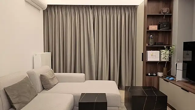 Snapshot of IrisNoire chatting on February 26, 2026, 8:20 pm IrisNoire online show from February 26, 2026, 8:20 pm