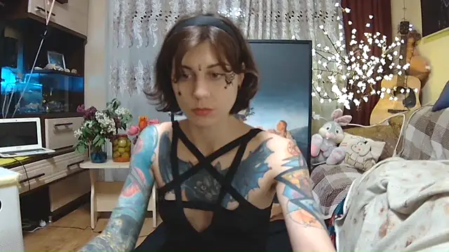 Snapshot of BroadFantasy chatting on May 3, 2026, 8:01 pm BroadFantasy online show from May 3, 2026, 8:01 pm