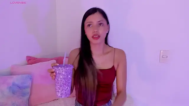 Snapshot of Brisa_blue chatting on July 10, 2026, 5:24 pm Brisa blue online show from July 10, 2026, 5:24 pm