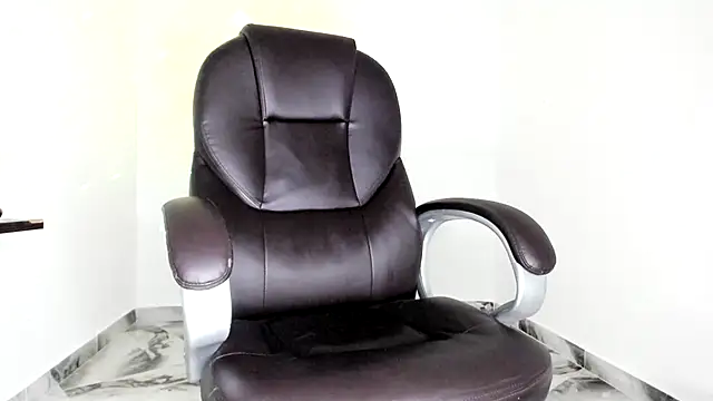 Snapshot of mikee_scooth chatting on May 29, 2026, 6:25 pm mikee scooth online show from May 29, 2026, 6:25 pm