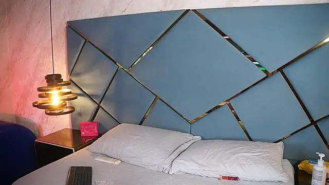 ammy durand online show from February 5, 2026, 7:32 pm