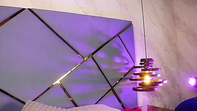 ammy durand online show from November 11, 2025, 7:19 pm