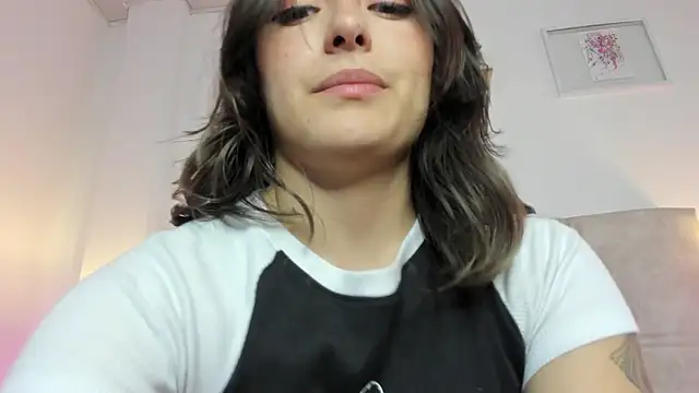 Snapshot of Karito-28 chatting on February 9, 2025, 7:52 pm Karito-28 online show from February 9, 2025, 7:52 pm