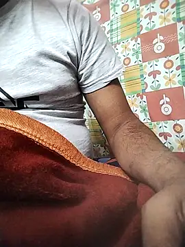 Priya-bhabi012 online show from November 28, 2025, 5:02 pm