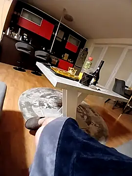 paradise777777 online show from January 9, 2026, 4:03 pm