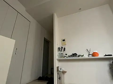 mel  mel online show from October 22, 2025, 6:24 am