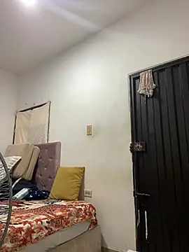 Nadia-melej online show from February 16, 2026, 6:39 pm