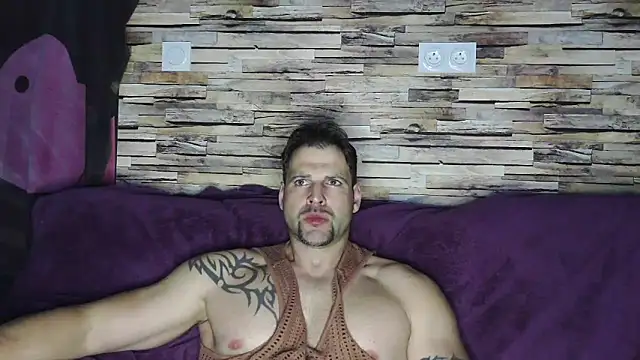 XxBigboybandxX online show from March 14, 2025, 6:50 pm