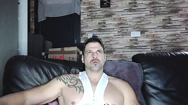 XxBigboybandxX online show from February 11, 2026, 3:34 pm