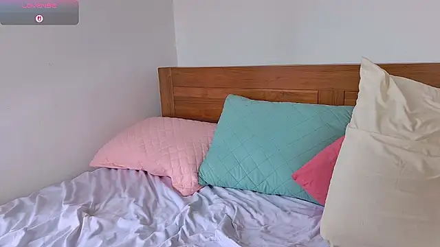 SashaStory online show from November 14, 2025, 7:34 am