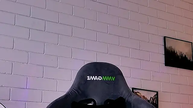 Snapshot of TinaDavil chatting on February 3, 2026, 9:14 am TinaDavil online show from February 3, 2026, 9:14 am